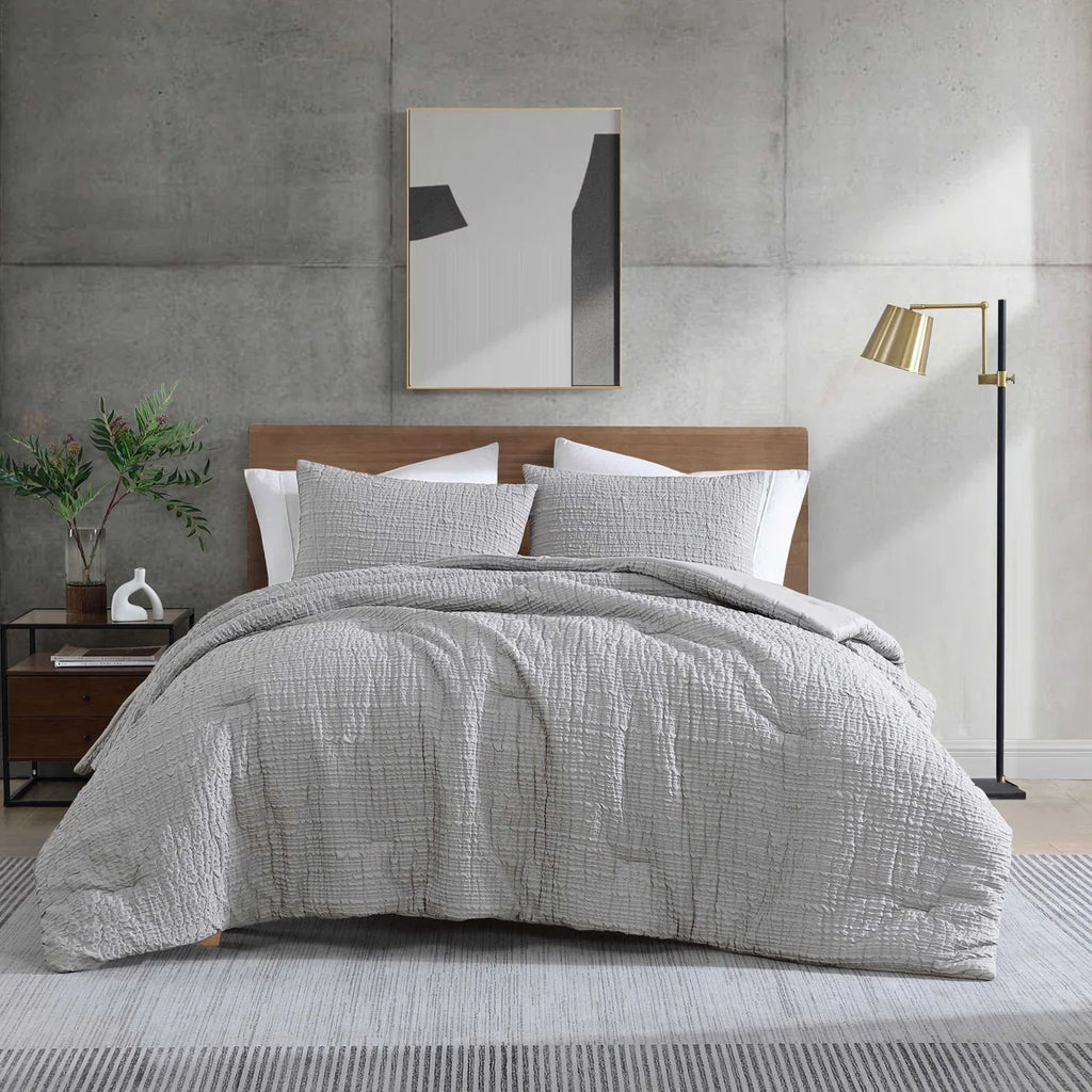 Serenity Wavy Polyester All Seasons Comforter Set