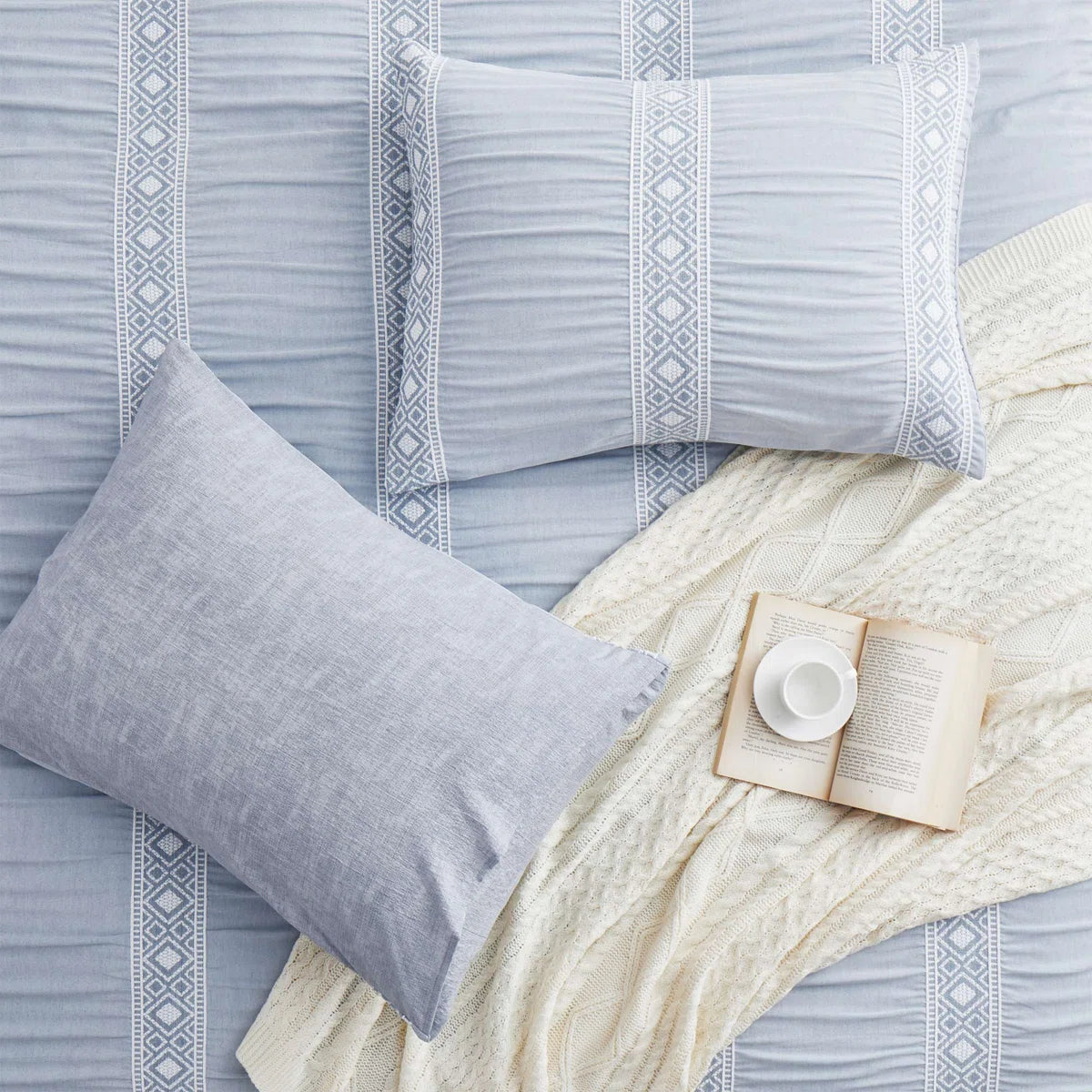 Geometric Lace Duvet Cover Set - 3-Piece Microfiber Bedding