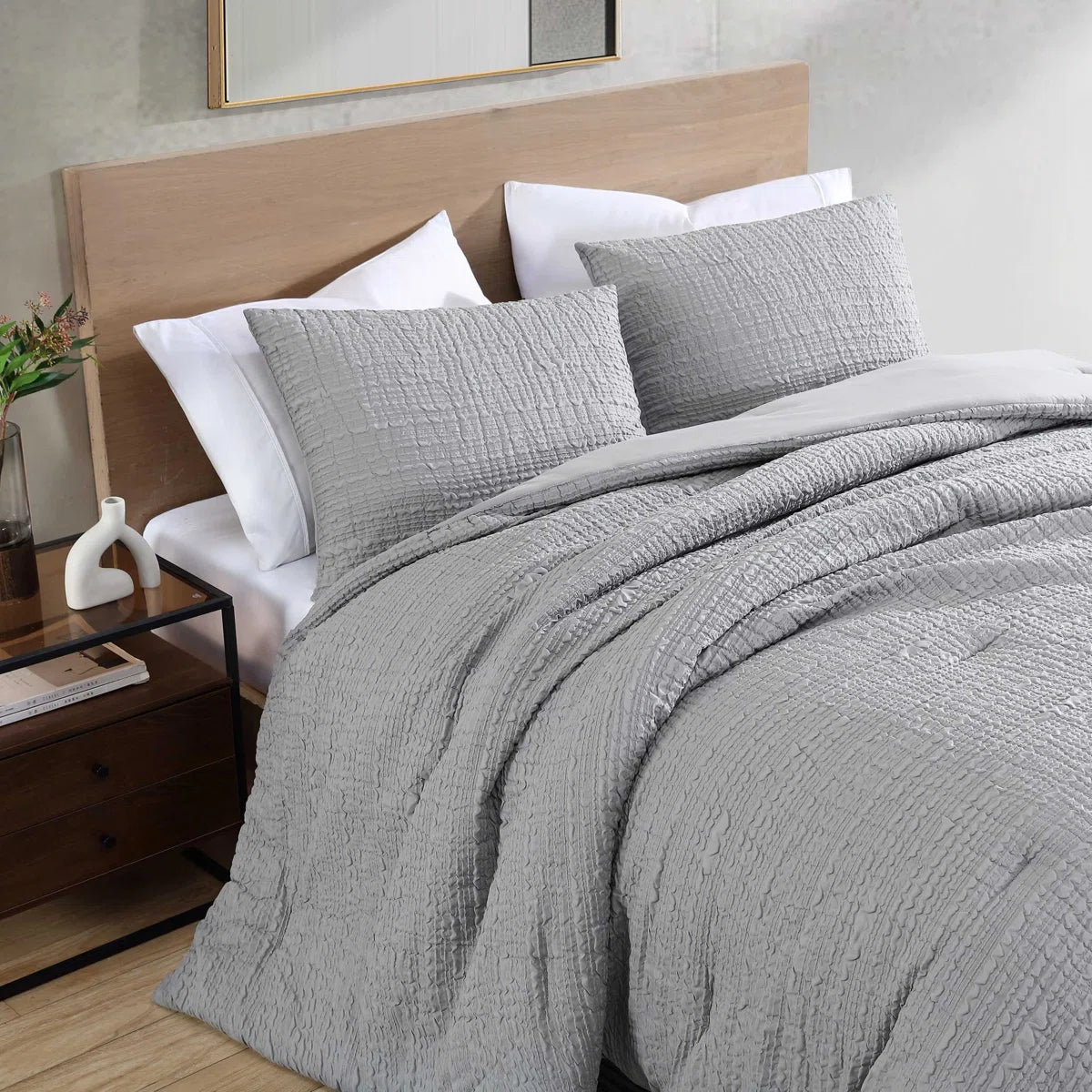 Serenity Wavy Polyester All Seasons Comforter Set